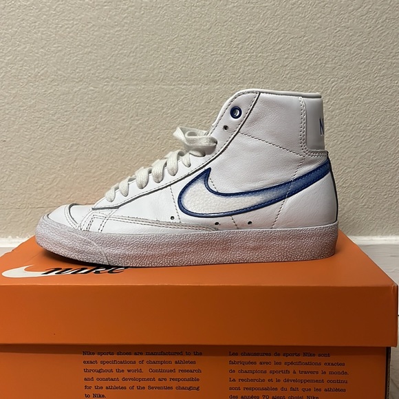 Blazer Mid ‘77 6.5 Womens - Picture 2 of 5